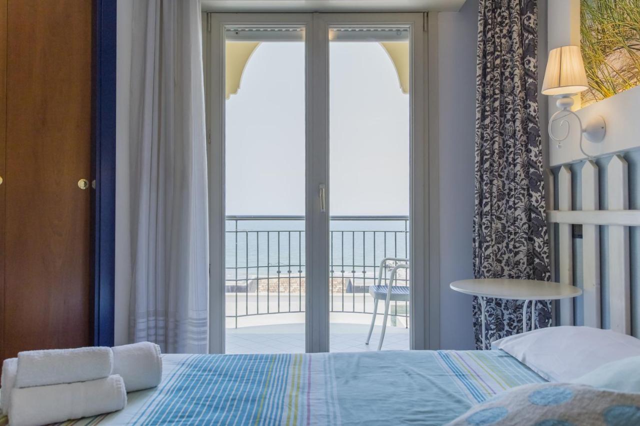 Hotel Alba Misano Adriatico Kültér fotó